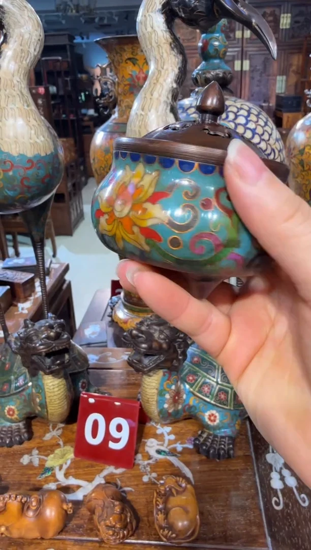 木珐琅彩蓝香炉298.888888