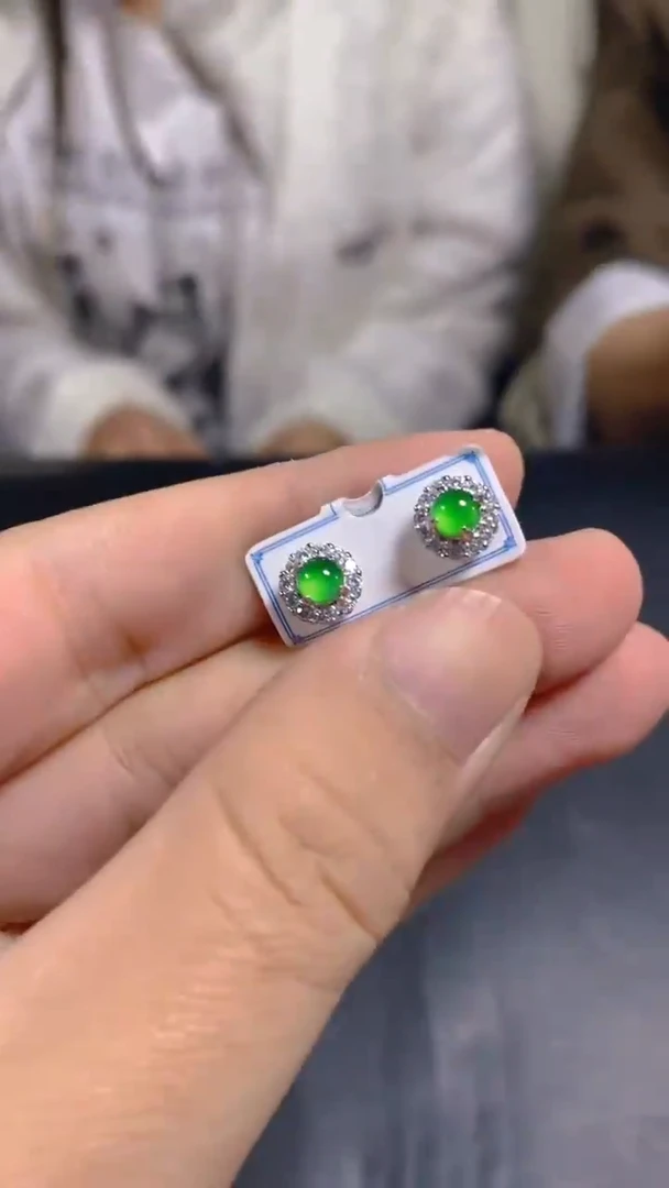 【闪购商品】翡翠耳饰未镶嵌0263016952多样性发一