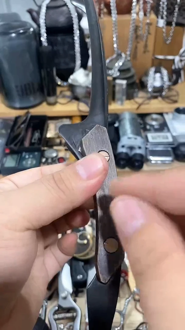 瓷片闪购商品  如图所示