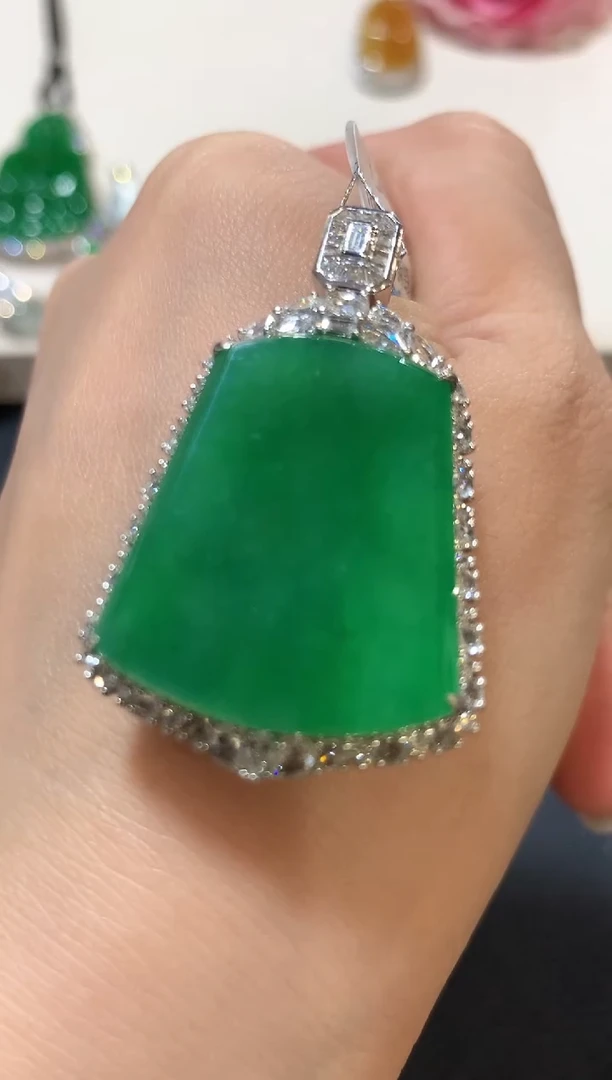 吊坠(不含链)18K金镶嵌翡翠铿**瑰z152