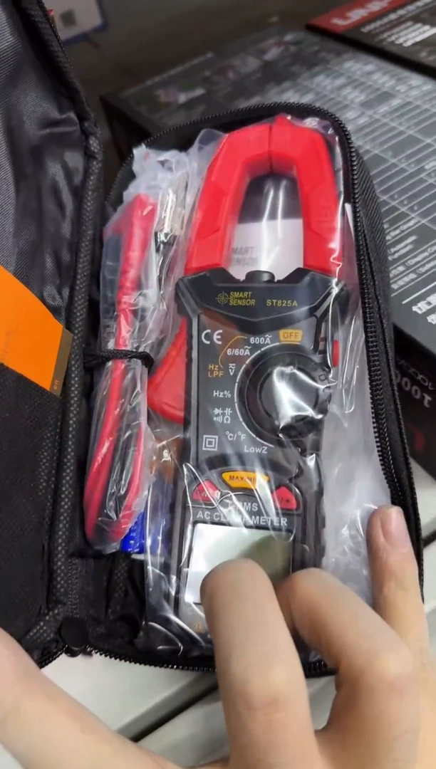 希玛ST825A 数显交直流钳形万用表