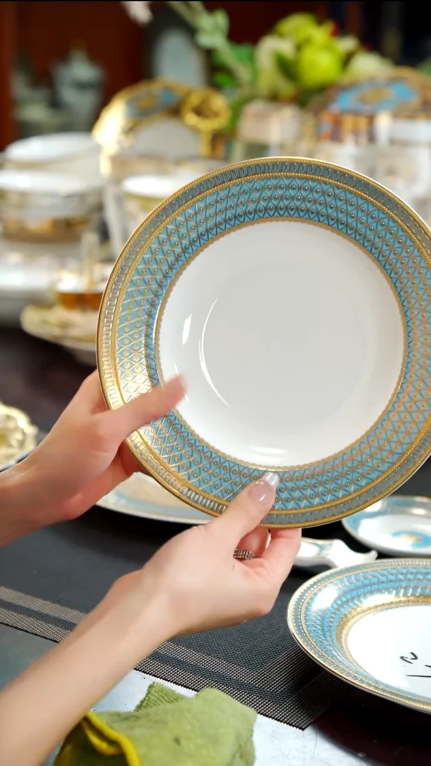 瓷片8.5英寸草帽盘1个