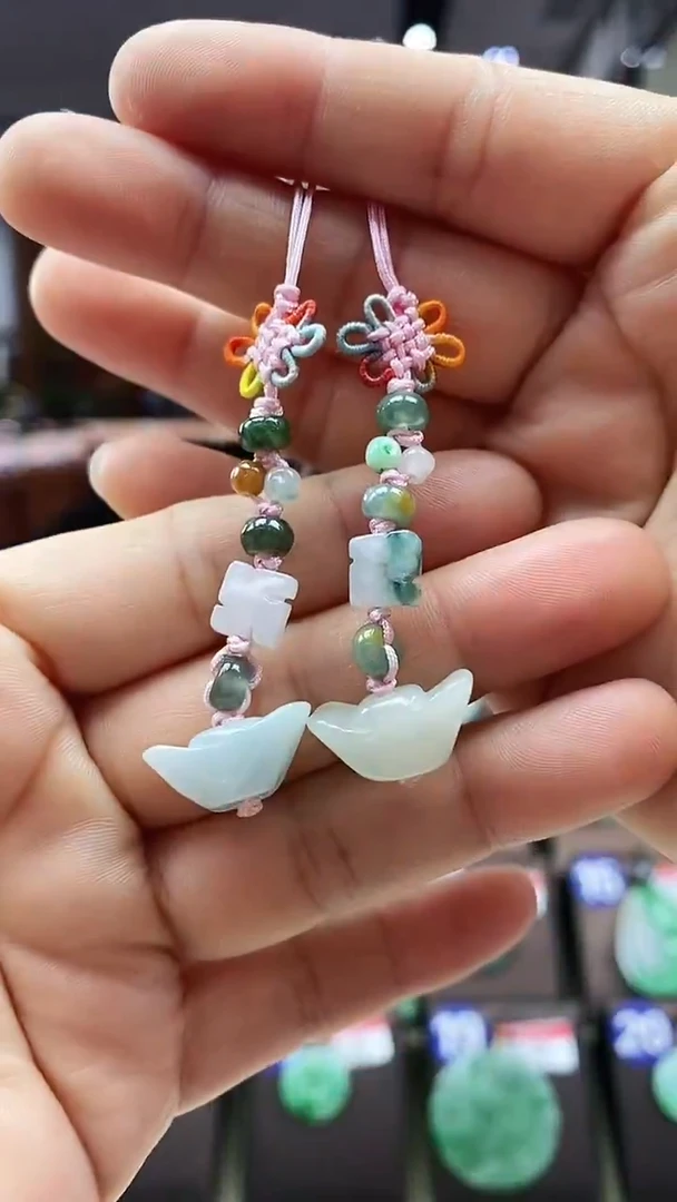 颈饰未镶嵌翡翠花件