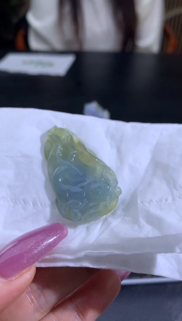 未镶嵌定制翡翠嫣**灵翡翠