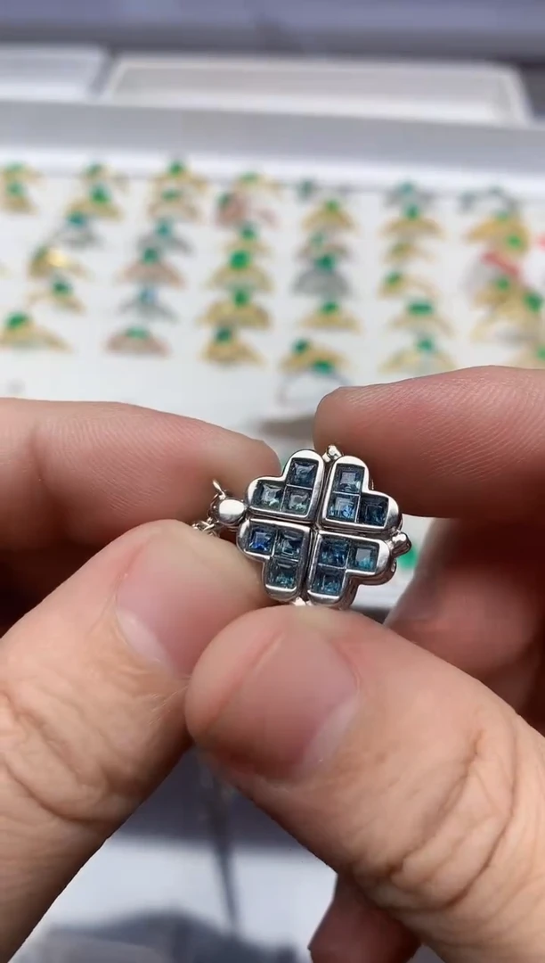 【闪购商品】蓝宝石颈饰银S925镶嵌........