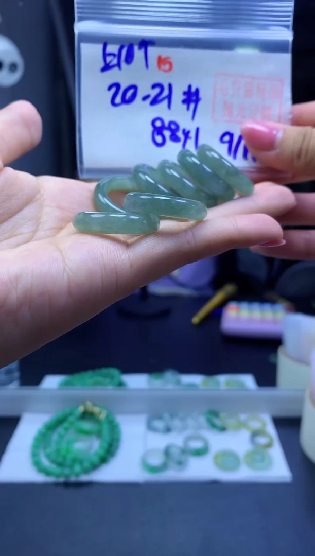 未镶嵌定制翡翠戒圈#88元多样性拍一发一毛货需抛光