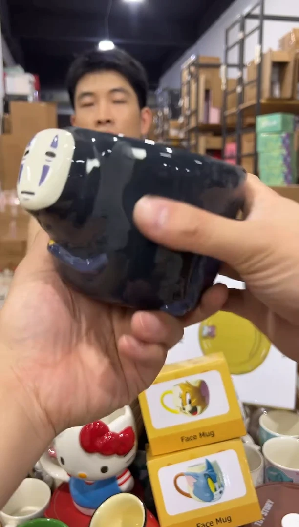 瓷片无脸男水杯