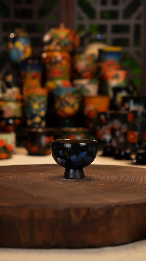 油画    釉下彩   杯子