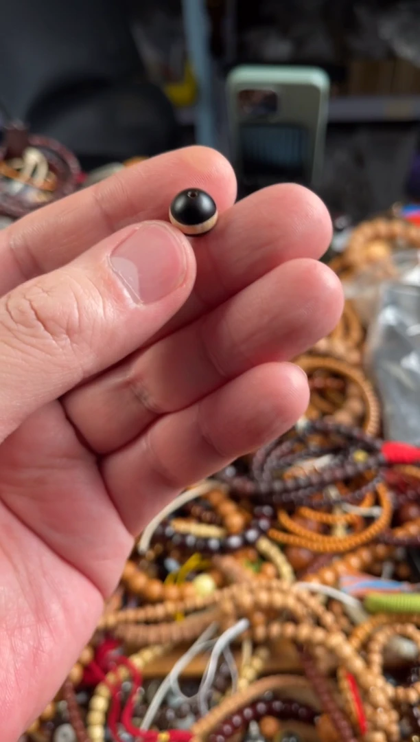 未镶嵌.玛瑙/玉髓王胖子文玩工作室圆珠一线单颗随机发黑