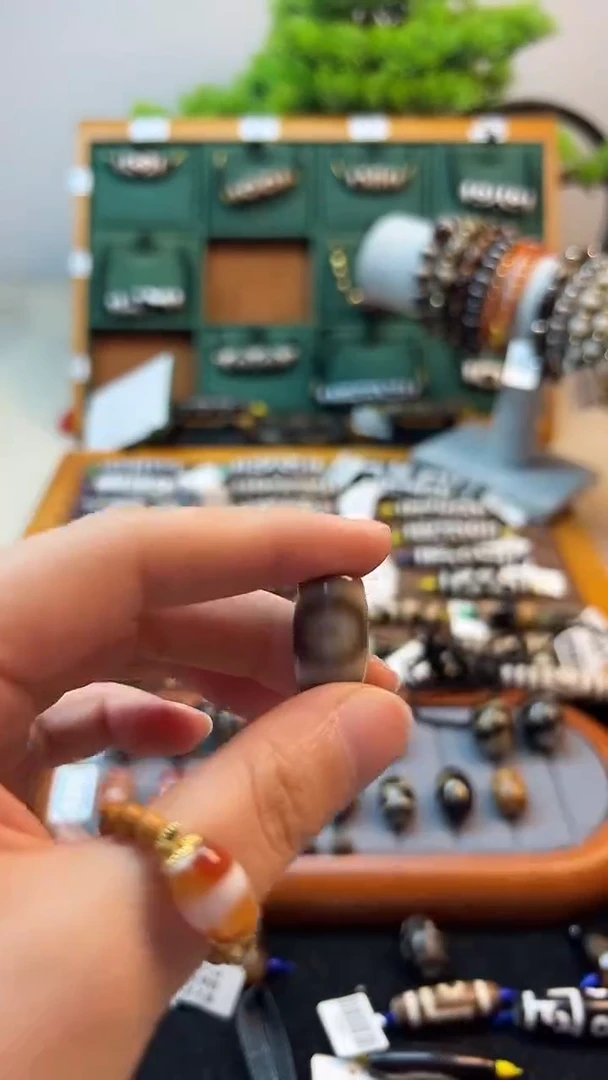 玛瑙/玉髓（覆膜）颈饰未镶嵌102（微瑕随机发货）