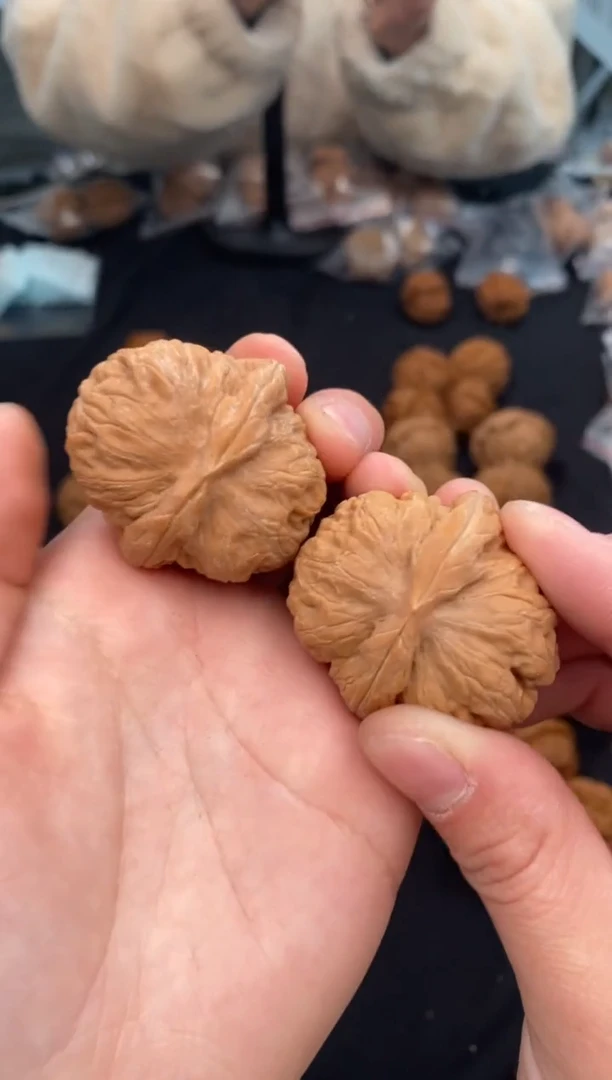 【闪购商品】文玩核桃把件元宝39-u356