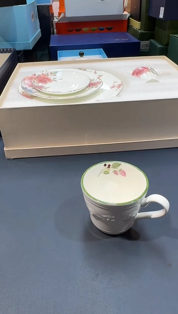 【闪购商品】碗C845全场正品，京东包邮