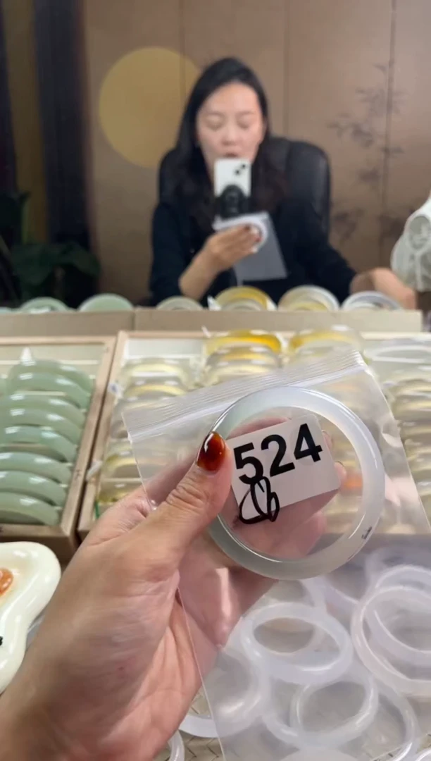 手镯玛瑙/玉髓未镶嵌524