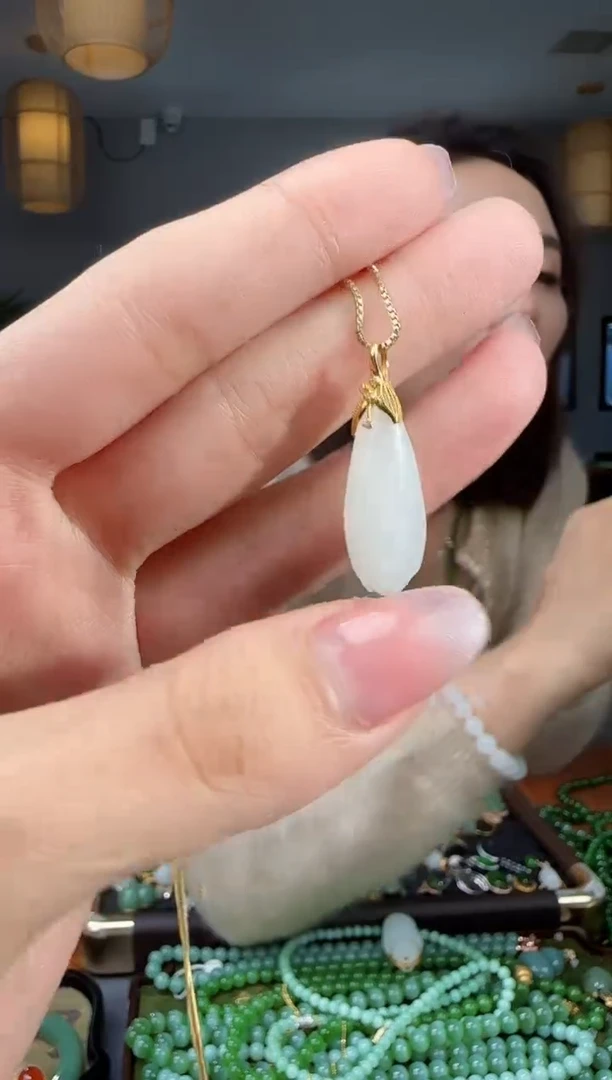 吊坠(不含链)18K金镶嵌和田玉1