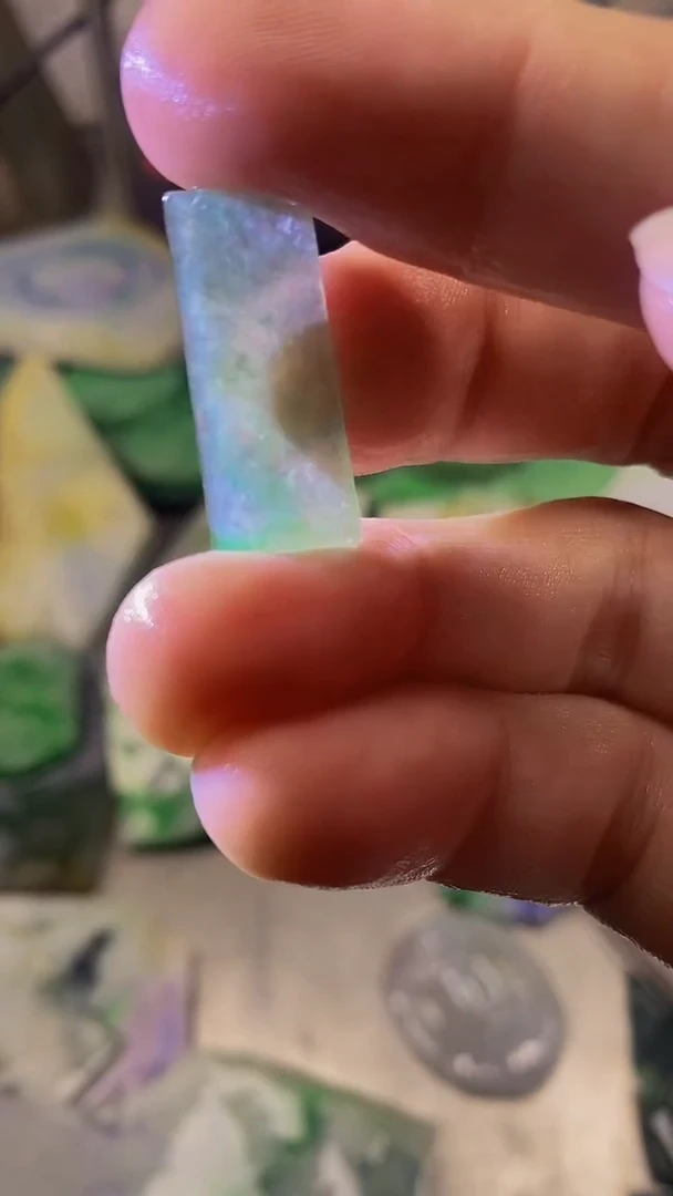 翡翠散珠未镶嵌玉上缘天然翡翠047