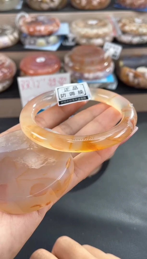 未镶嵌手镯石英质玉61