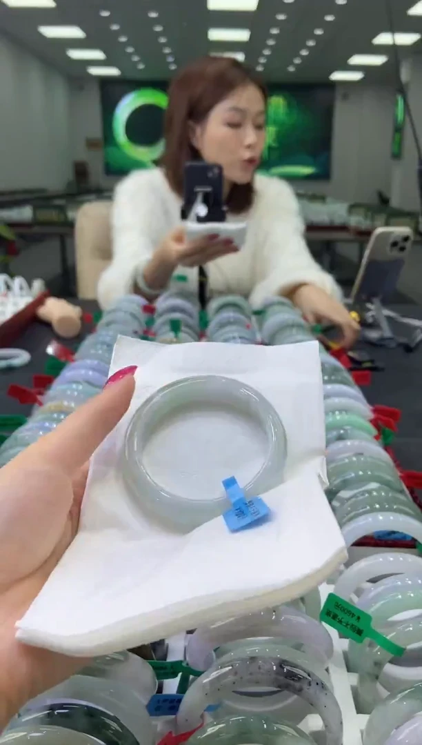 未镶嵌手镯翡翠0058467