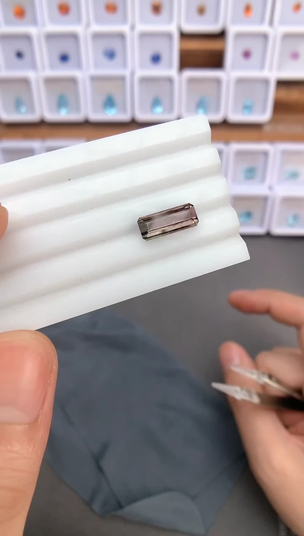 未镶嵌裸石定制碧玺2.08ct 09025