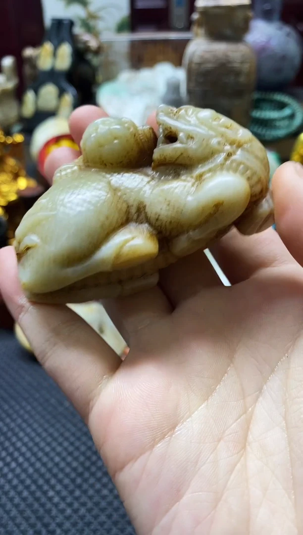 未镶嵌和田玉挂件麒麟