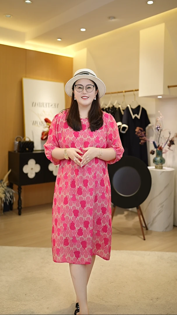 【深圳霞姐】夏季新品上新大码女装葫芦印花遮肉显瘦桑蚕丝连衣裙