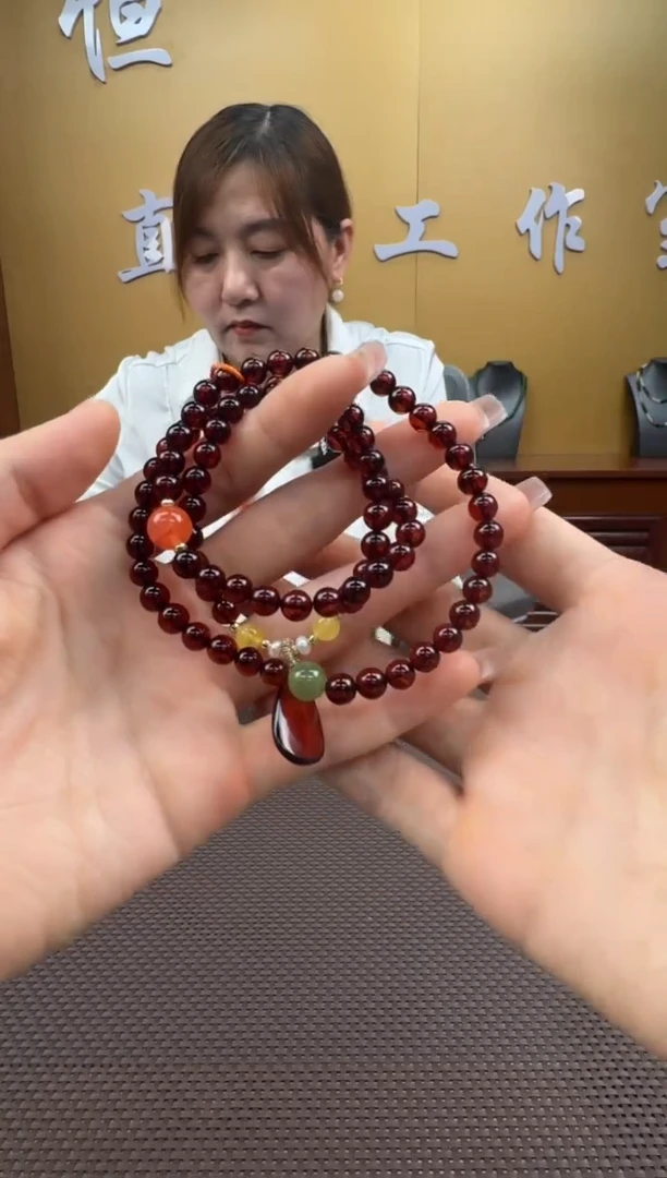 【闪购商品】琥珀裸石未镶嵌5-6多样性，发一