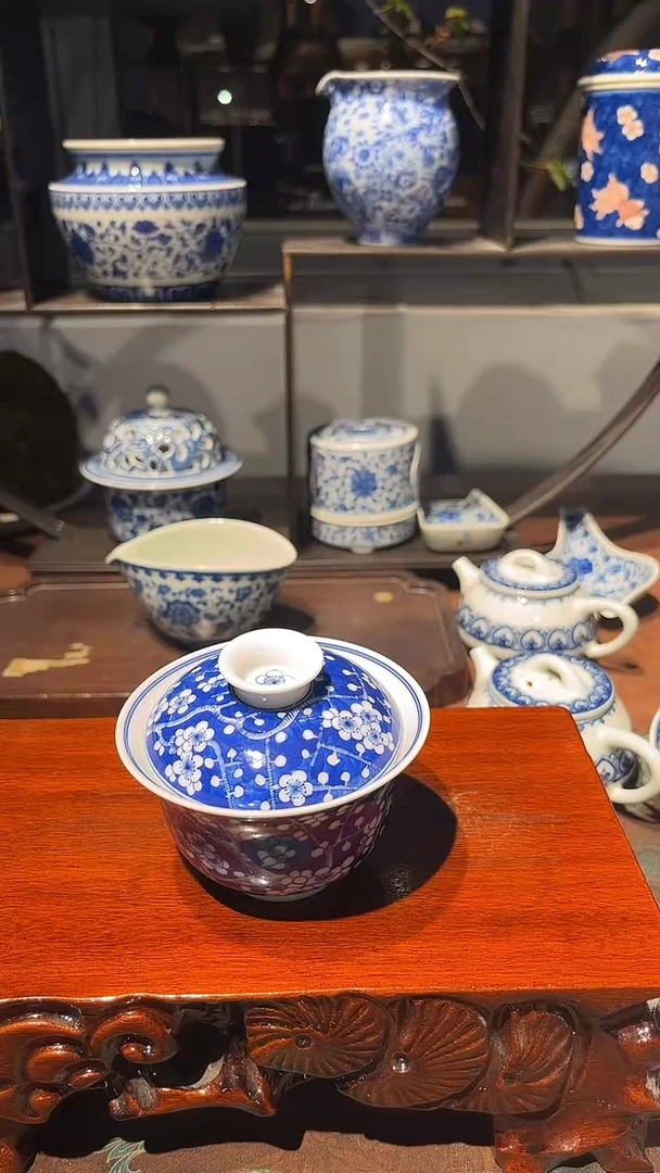 ?**末镹曰柴窑手工手绘青花