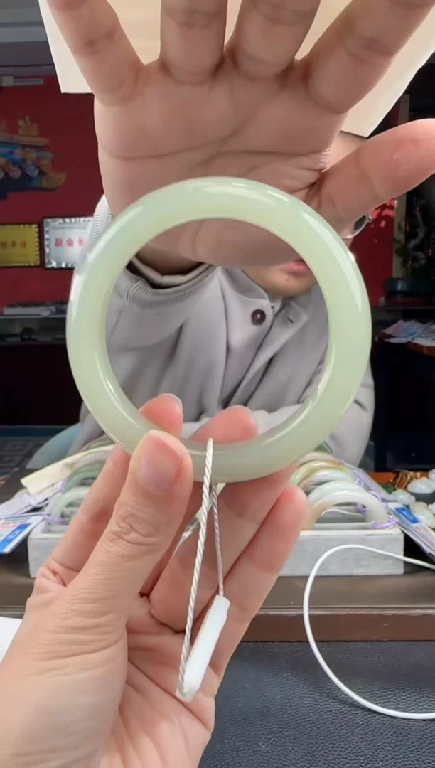 未镶嵌手镯和田玉高冰晴正装镯58