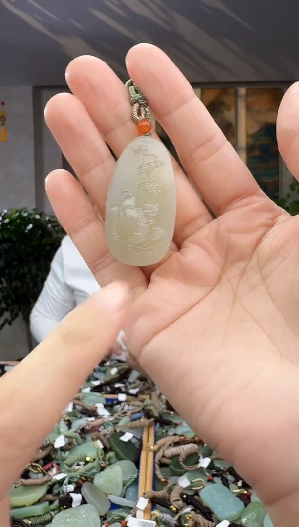 未镶嵌和田玉挂件拍一发一