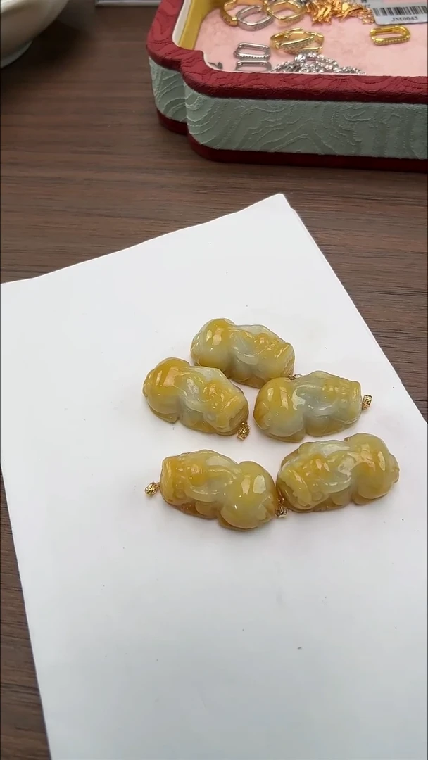 吊坠(不含链)18K金镶嵌翡翠貔貅 多样性发其一