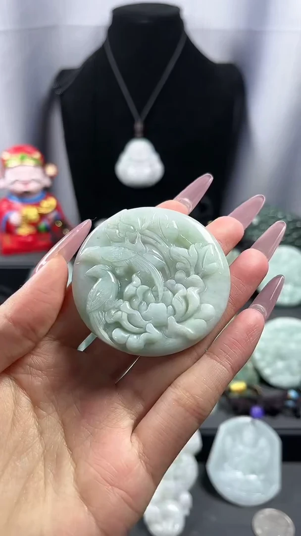 【闪购商品】翡翠颈饰未镶嵌喜鹊喜上眉梢