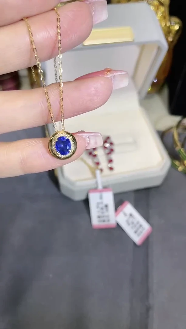 18K金镶嵌蓝宝石项链 约0.83ct