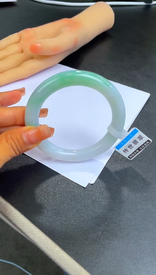 未镶嵌手镯翡翠退货标签需完好-022
