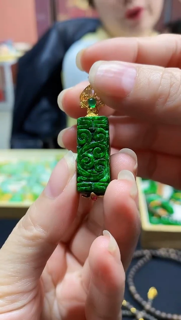 颈饰未镶嵌翡翠翡翠吊坠14