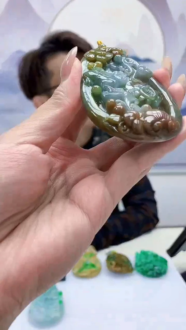 未镶嵌定制翡翠&****理5159MM-毛货挂件