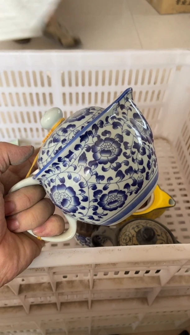 无运费险有瑕疵的摄影的产品有使用过的痕迹有点脏介意勿拍