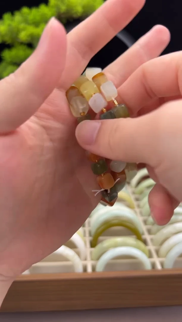 未镶嵌蛇纹石玉手串多宝手串