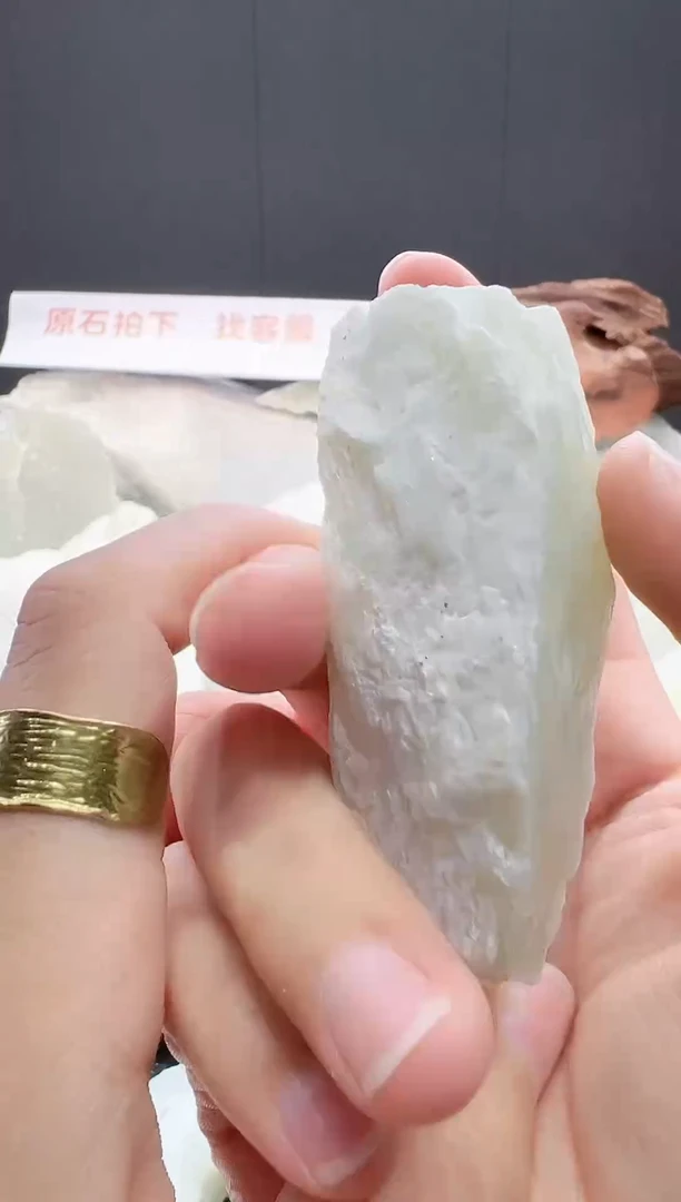 根据客户需求定制未镶嵌定制和田玉新疆和田玉原石定制