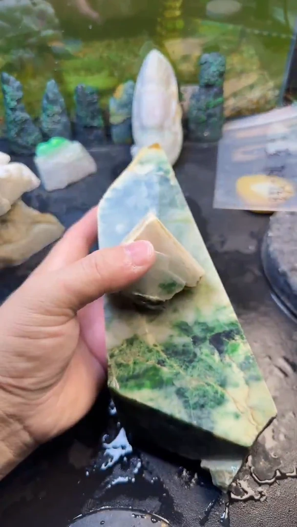 【闪购商品】翡翠颈饰未镶嵌125天然翡翠