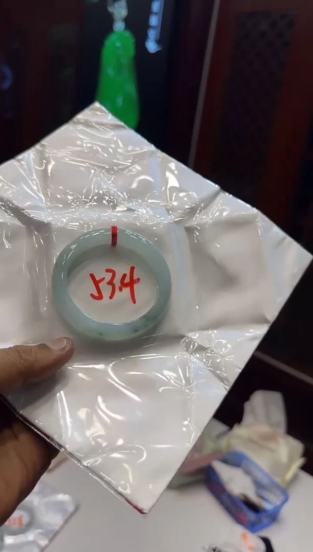 未镶嵌手镯翡翠手镯