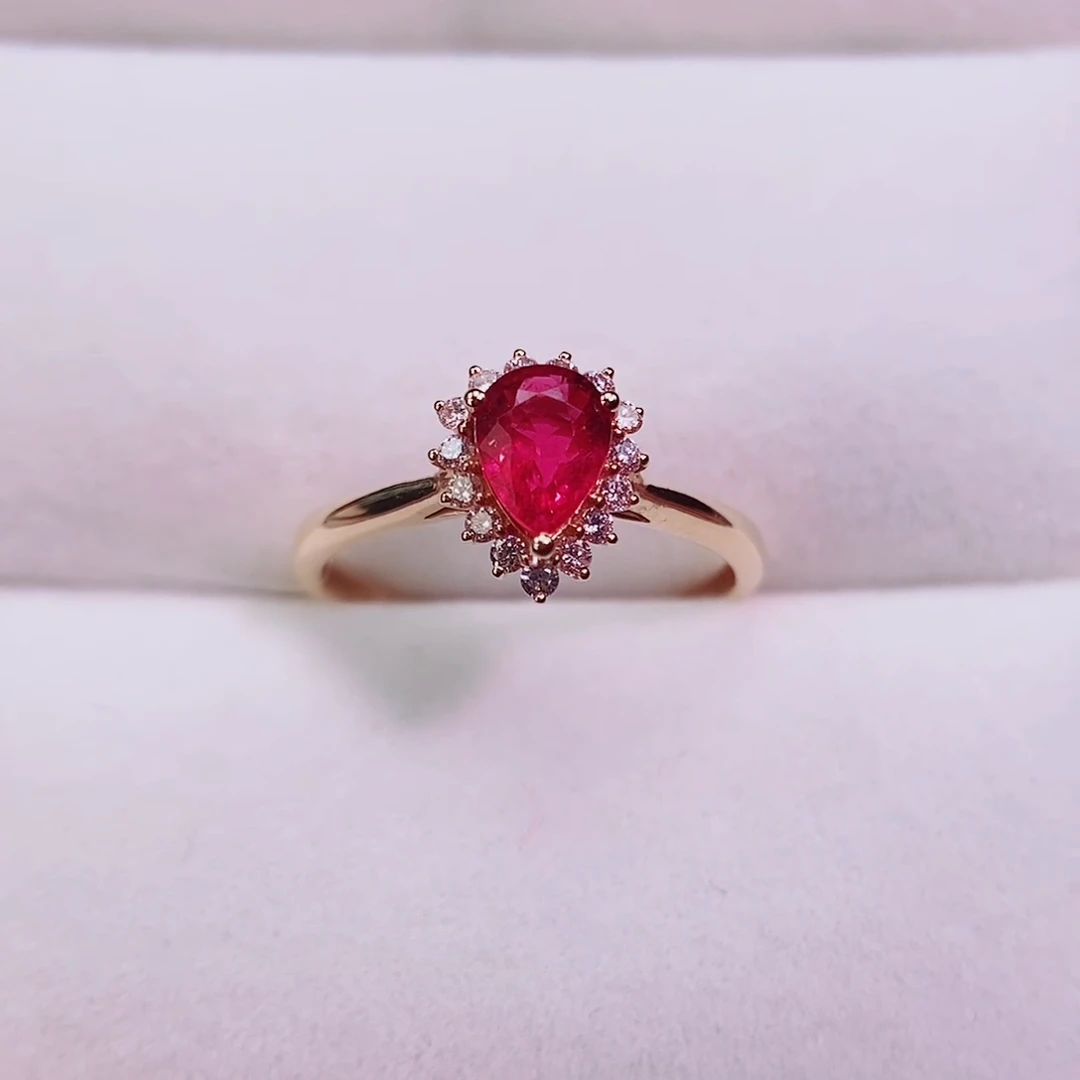 精致水滴型红碧玺戒指18K金镶嵌可改圈口爱心女款镶钻戒指时尚