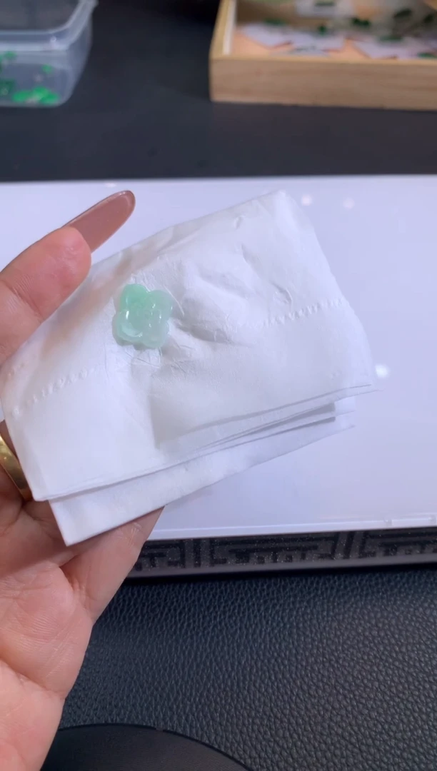 【闪购商品】定制翡翠未镶嵌翡翠