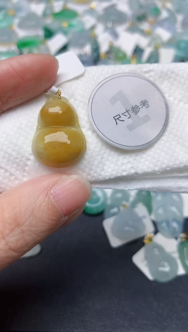 颈饰18K金镶嵌翡翠天然缅甸A货翡翠