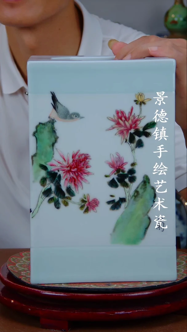 现代景德镇手工手绘陶瓷摆件82