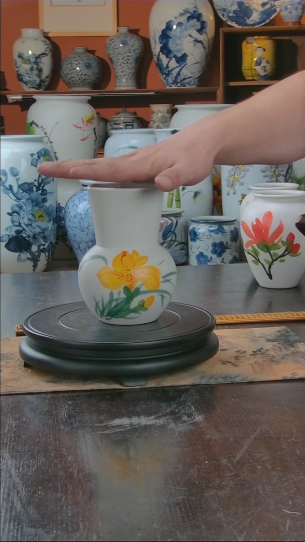 摆件景德镇纯手工手绘花器摆件