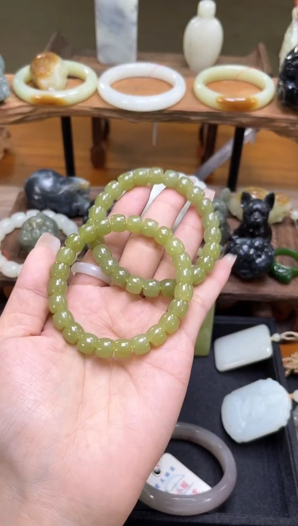 手串未镶嵌和田玉卡9若羌青黄口 极限弧 多样性发一