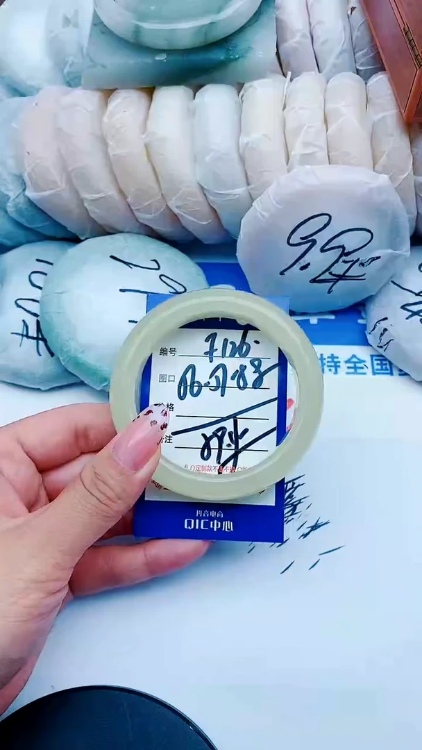 未镶嵌手镯石英质玉F126+56-57