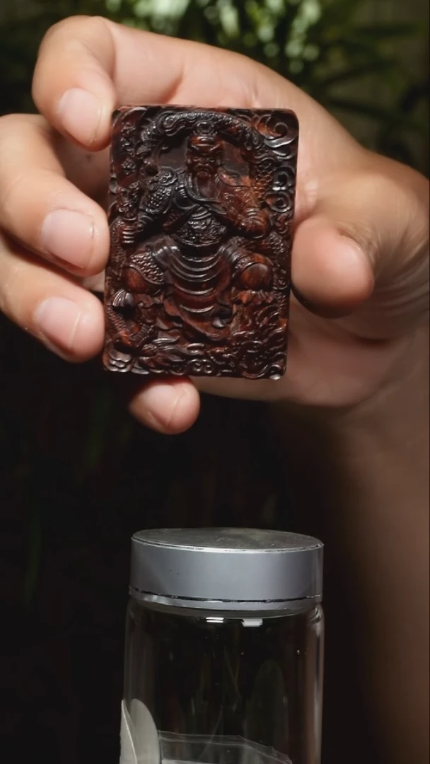 黄花梨/降香黄檀吊坠海黄牌子