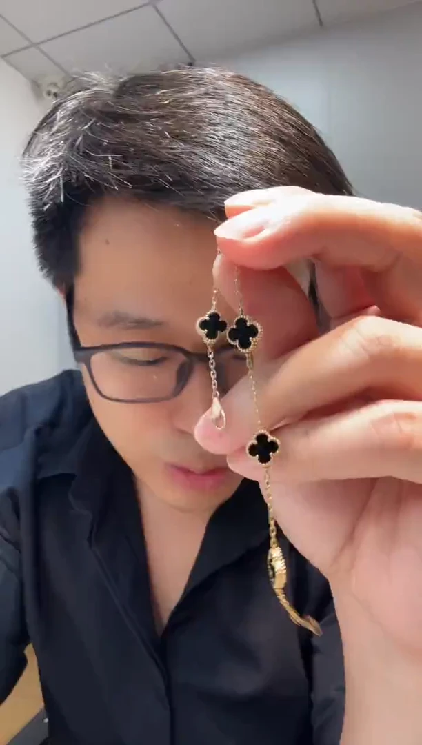 18K金镶嵌手链玛瑙/玉髓黑色小五花手链GHJ