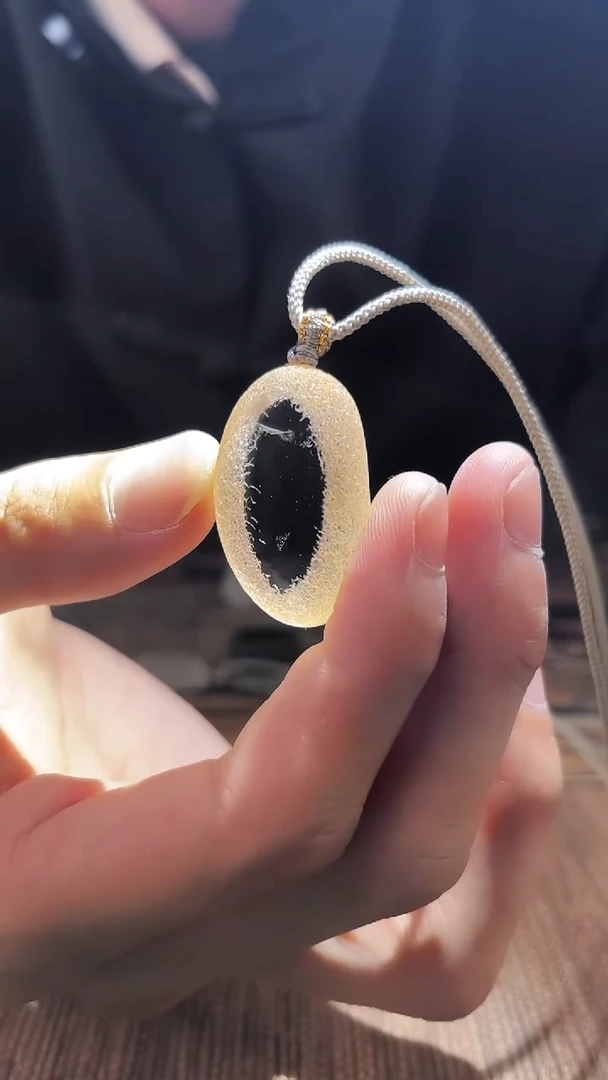 未镶嵌吊坠(赠链)水晶水晶