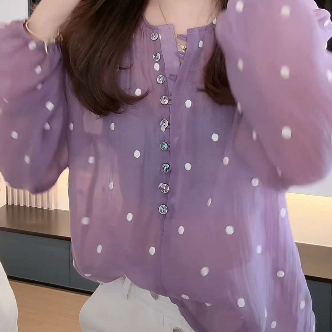 设计感纽扣小衫波点长袖衬衣女2025夏季新款法式气质洋气时尚衬衫